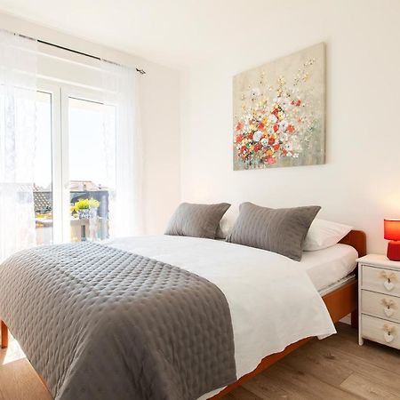 Sunny Island Apartment トロギール エクステリア 写真