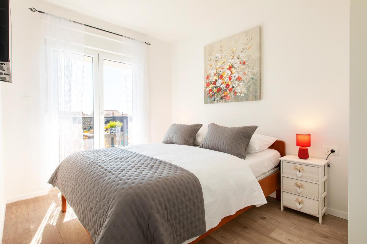 Sunny Island Apartment トロギール エクステリア 写真