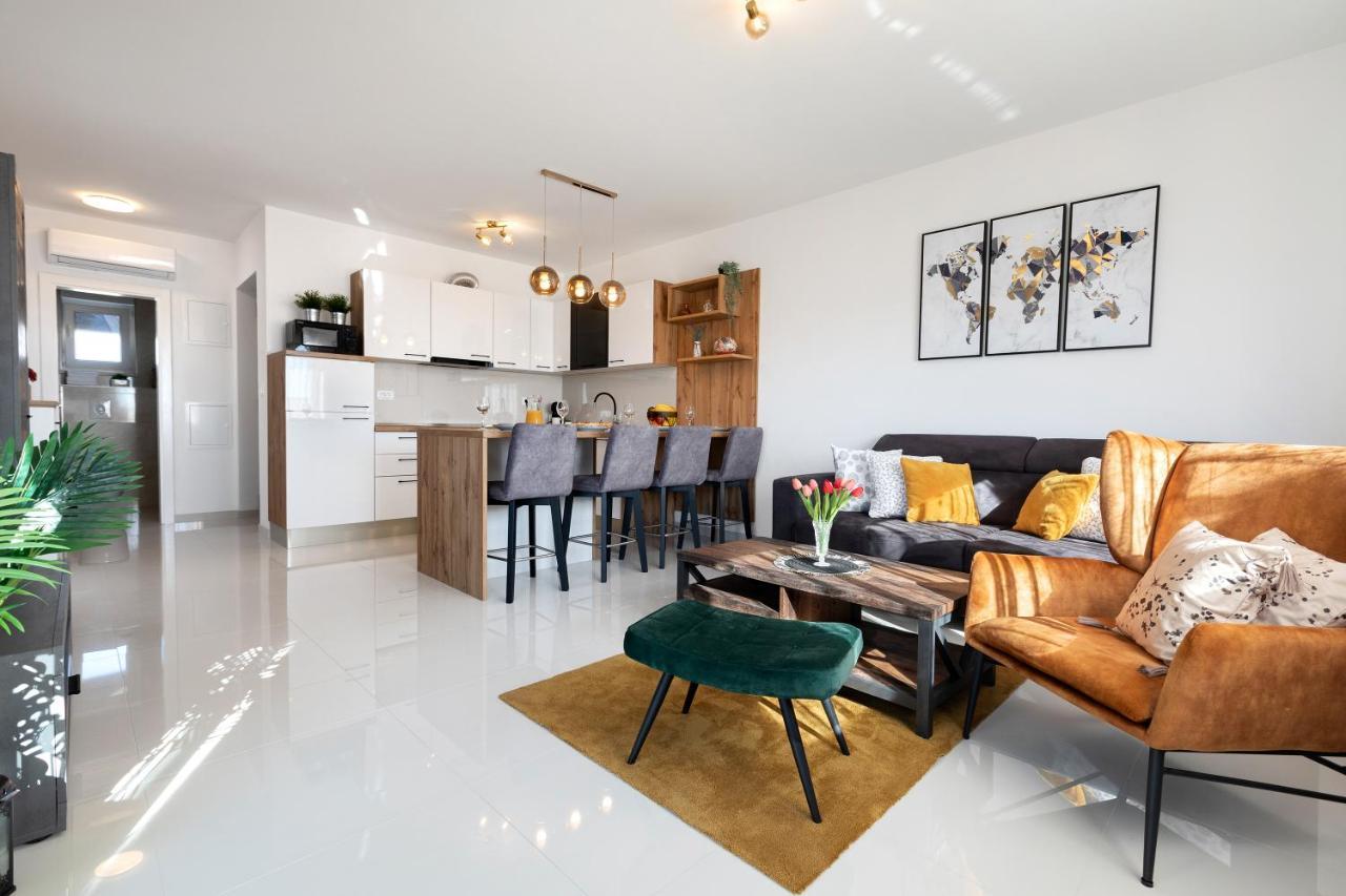 Sunny Island Apartment トロギール エクステリア 写真