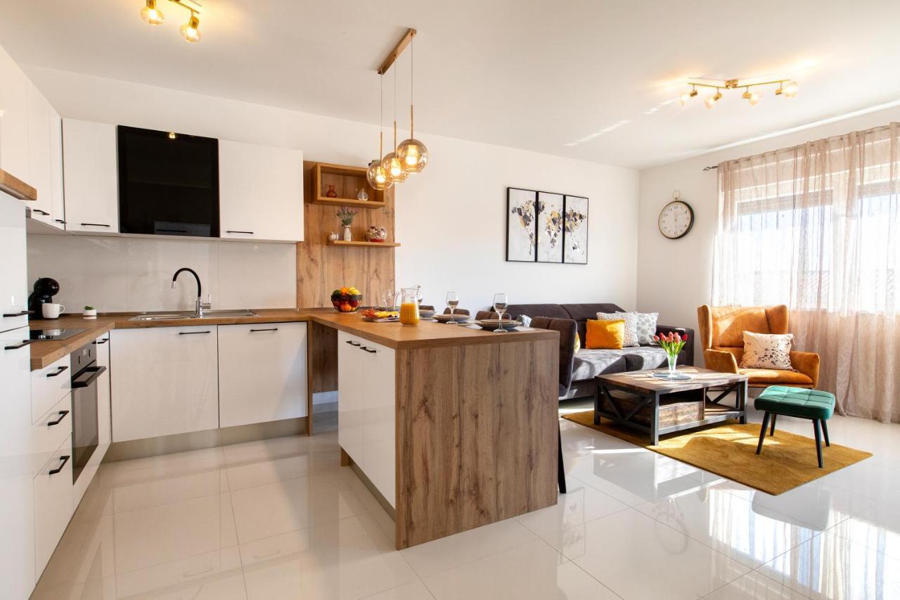 Sunny Island Apartment トロギール エクステリア 写真