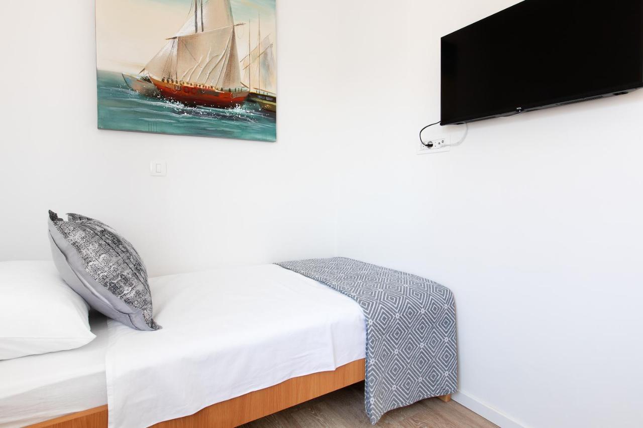 Sunny Island Apartment トロギール エクステリア 写真